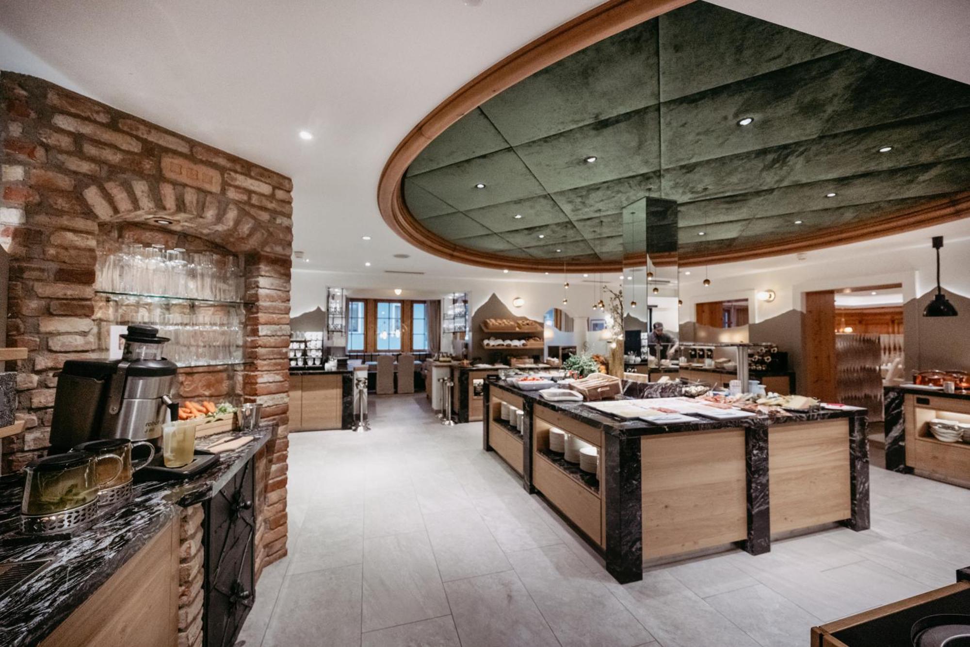 Hotel Salzburger Hof Заухензее Екстериор снимка
