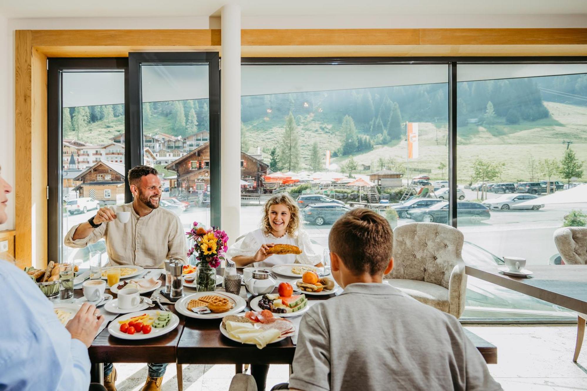 Hotel Salzburger Hof Заухензее Екстериор снимка